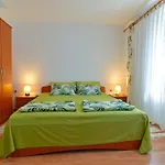 Ground Floor - Friendly In The Garden + Free Parking * Porec