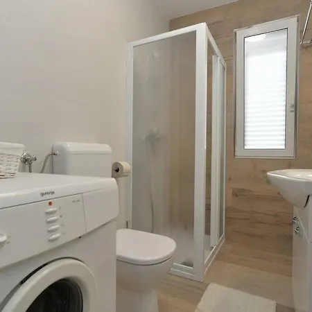 Ground Floor - Friendly In The Garden + Free Parking * Porec