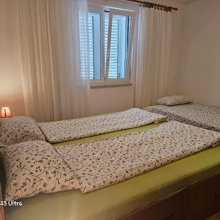 Ground Floor - Friendly In The Garden + Free Parking *