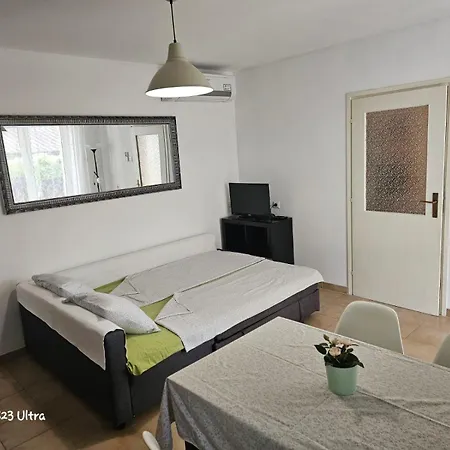 Ground Floor - Friendly In The Garden + Free Parking * Porec